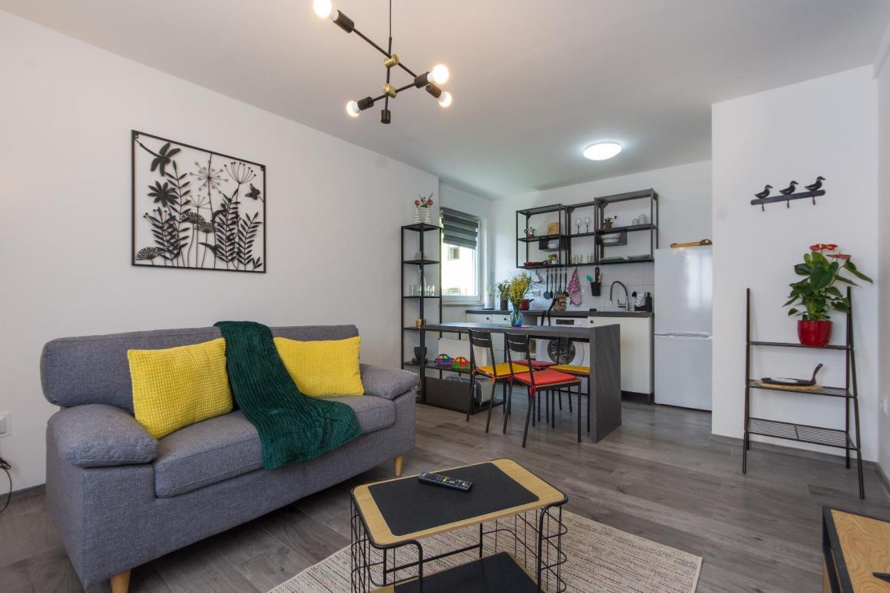 Apartment Retiro Pula Ngoại thất bức ảnh
