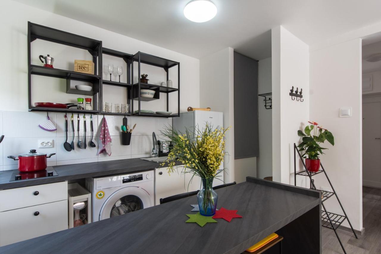 Apartment Retiro Pula Ngoại thất bức ảnh