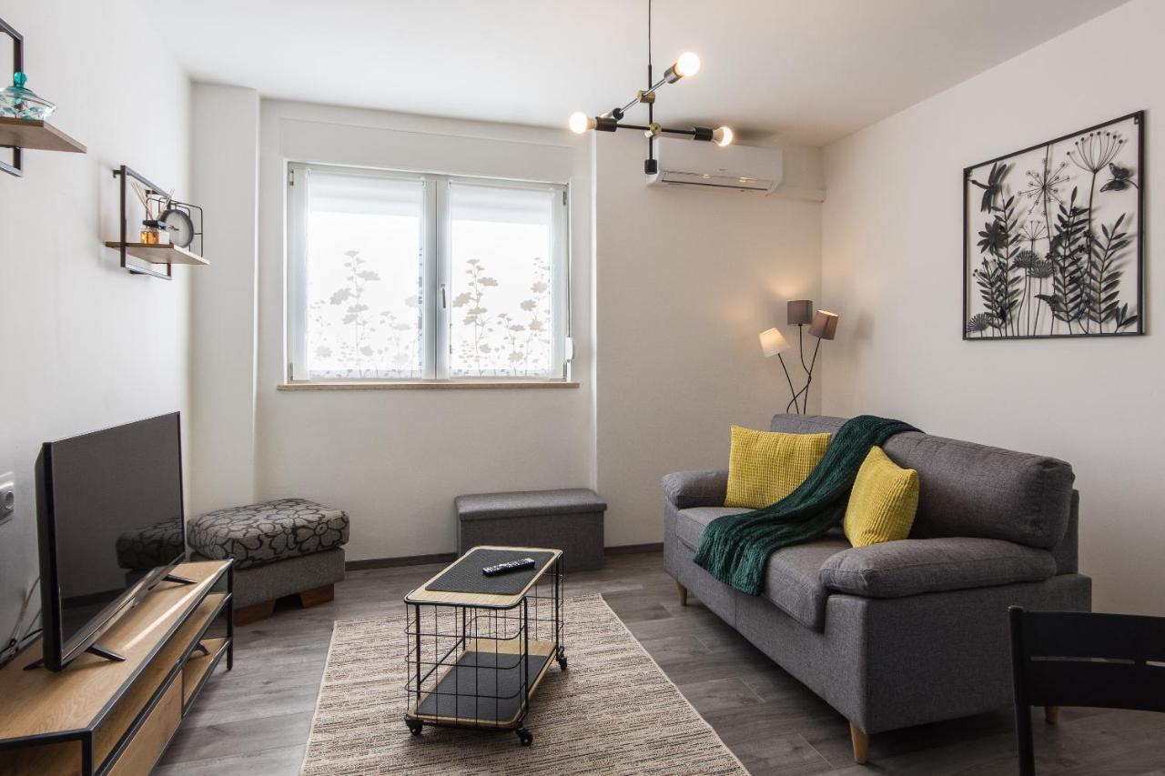 Apartment Retiro Pula Ngoại thất bức ảnh